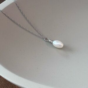 NWT 925 Sterling Silver with Freshwater Pearl Necklace! NEW!